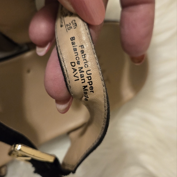 Naturalizer Womens Studded Davi Flat Sandals in White Size US 8M UK 6 EUR 38 - Picture 3 of 7